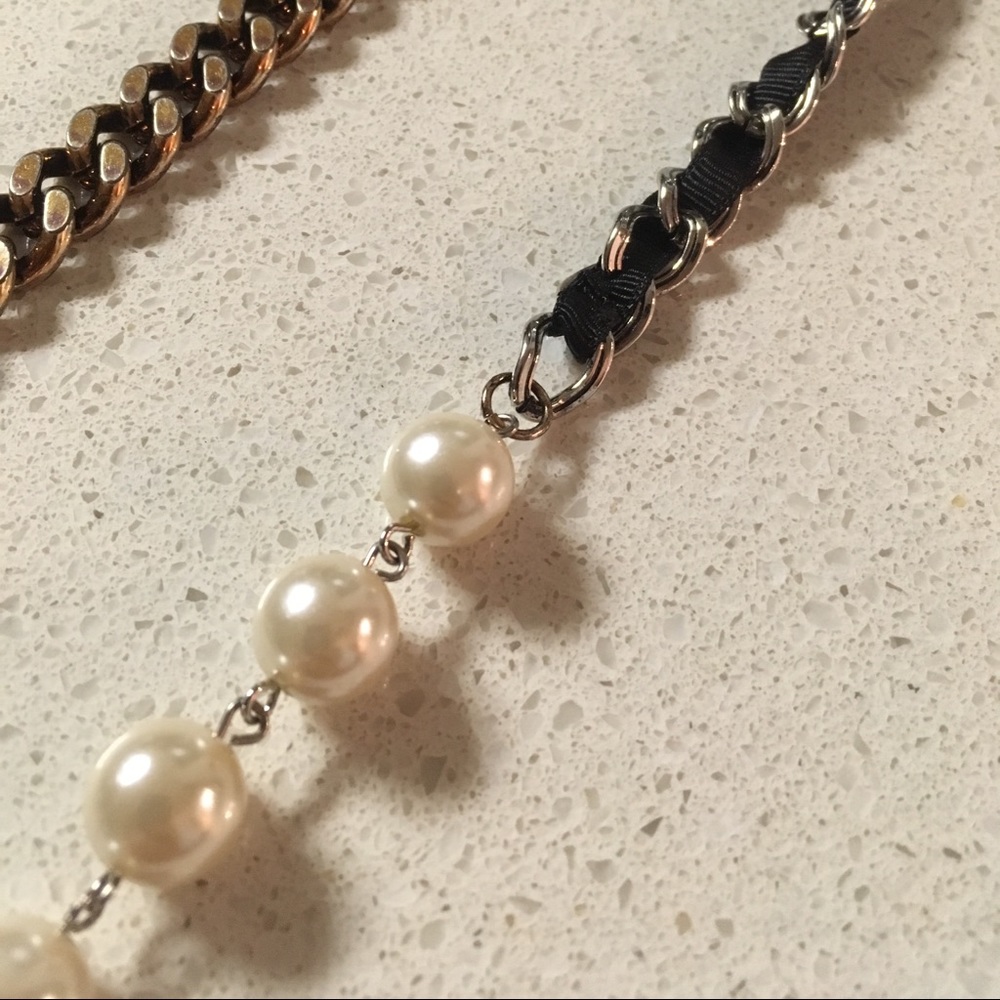 Betsey Johnson long chain necklace